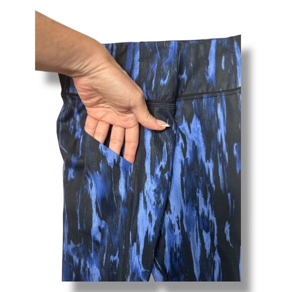 Lululemon 4 Blue Black High Rise Capri Leggings Luxtreme Pace Rival Running Yoga - Picture 10 of 13